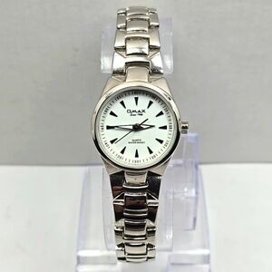 Womens OMAX Since 1946 White Dial Silver Tone Stainless Steel Watch New Battery